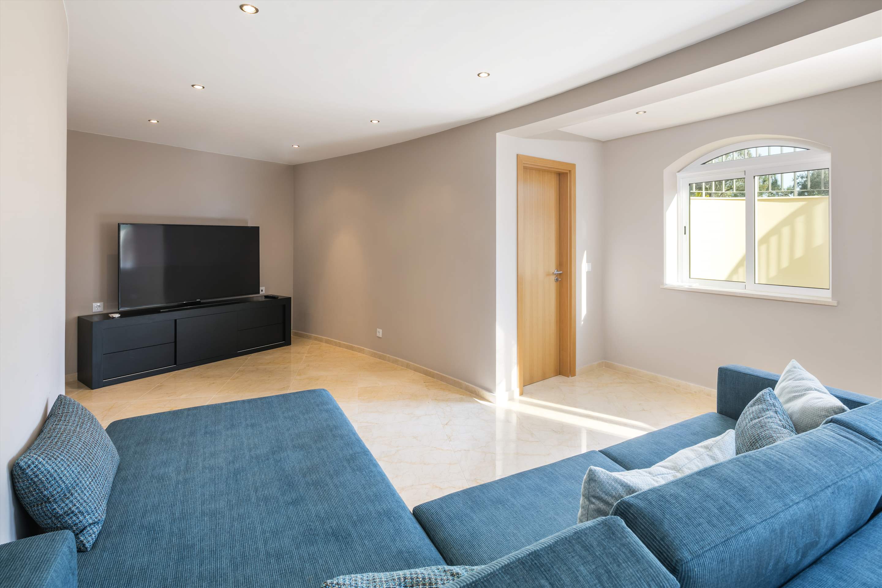 Villa Atlantico 94 - 6 Bedroom Villa in Quinta do Lago