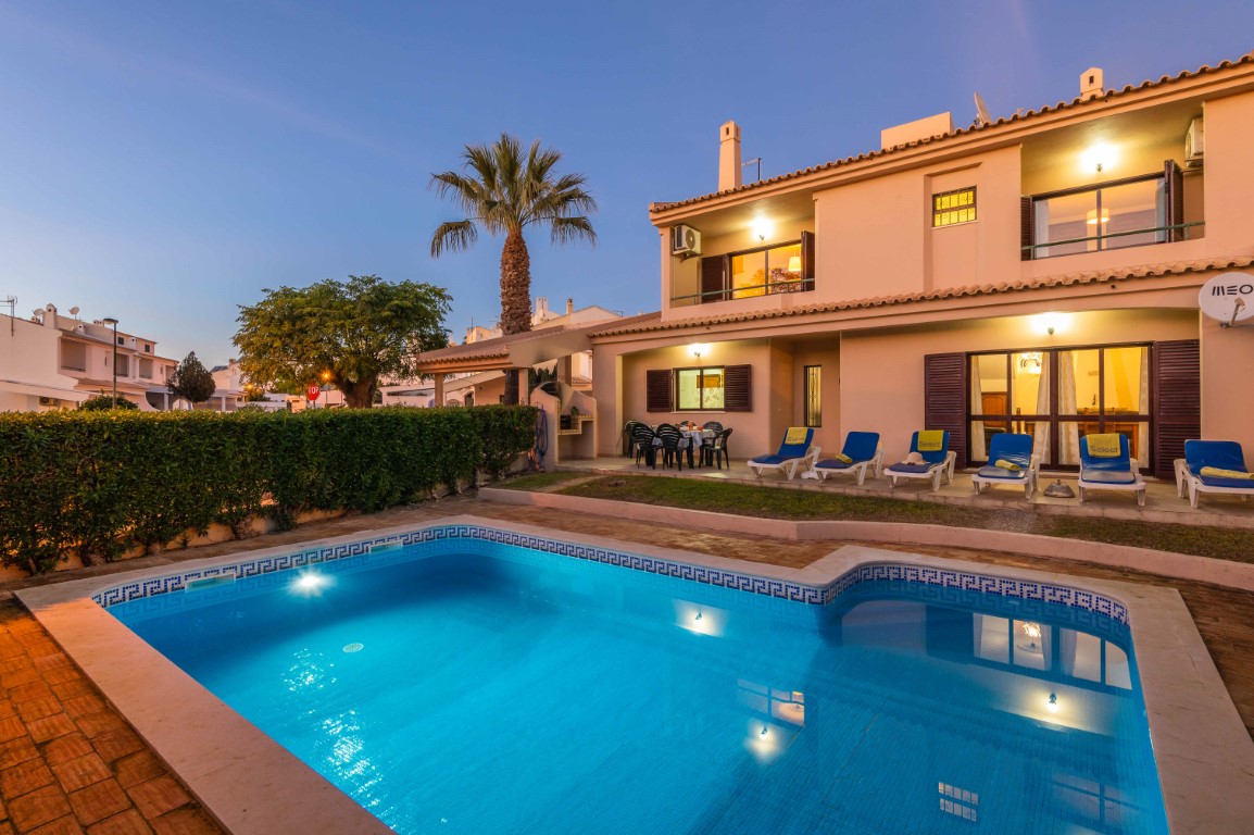 Villa Bernie - 3 Bedroom Villa in Albufeira Old Town