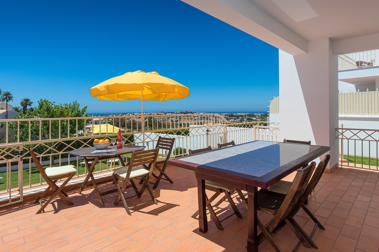Villa Bianca - 4 Bedroom Villa in Albufeira