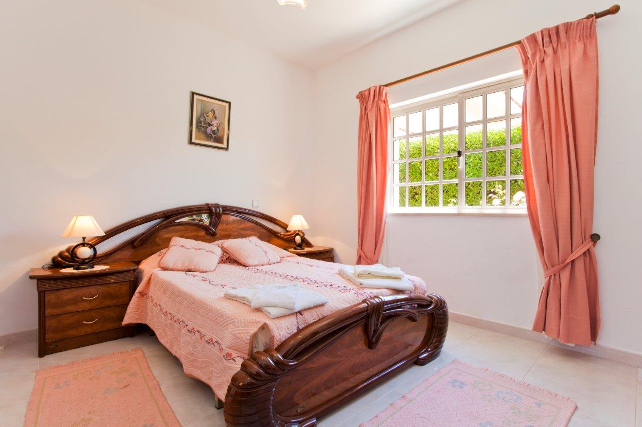 Villa Bonita - 5 Bedroom Villa in Praia da Gale
