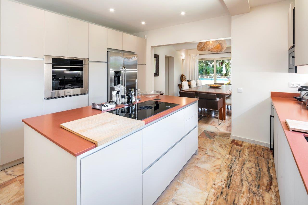 Villa Da Rosa - 4 Bedroom Villa in Vilamoura