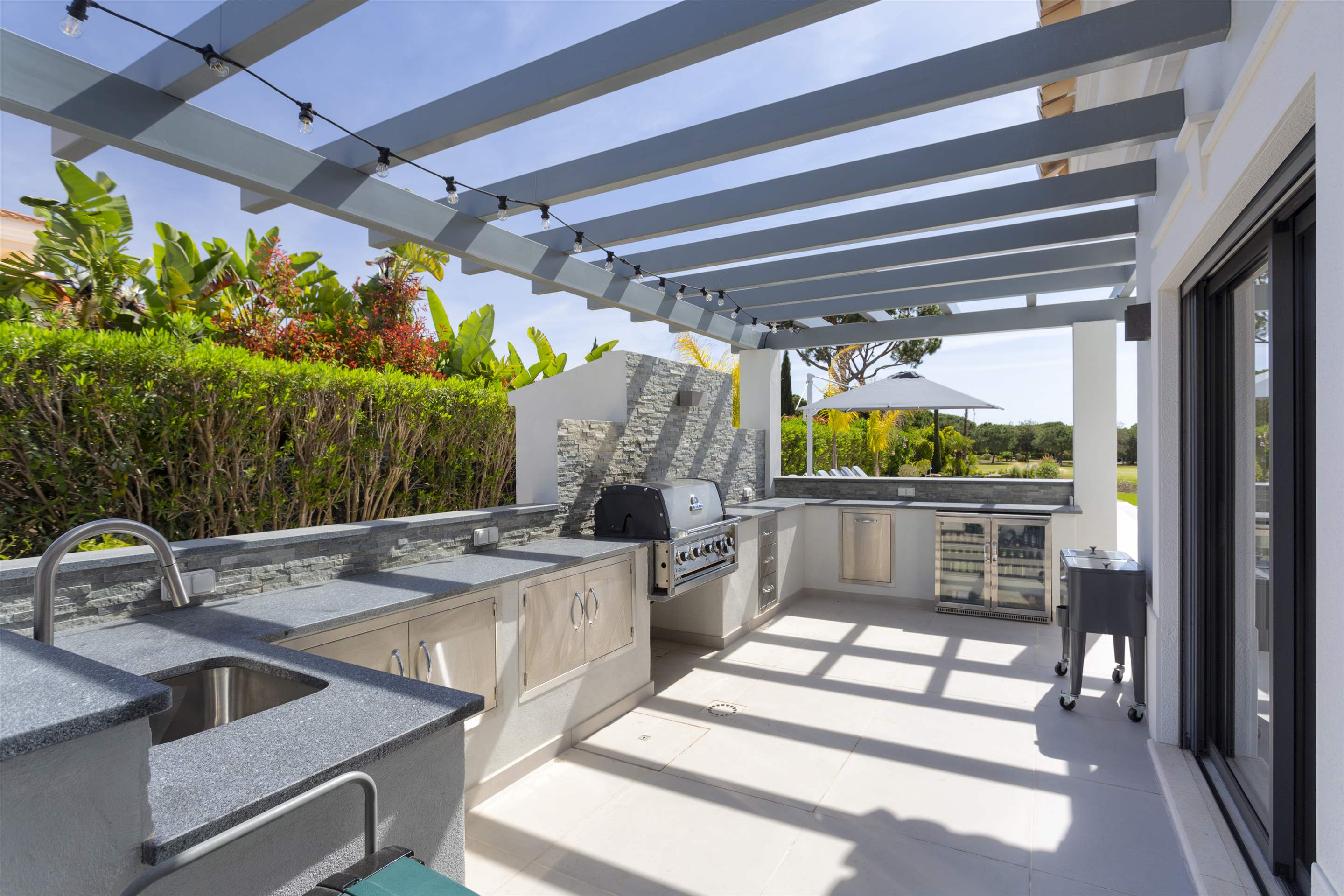 Villa Dalia - 6 Bedroom Villa in Vila Sol, Vilamoura