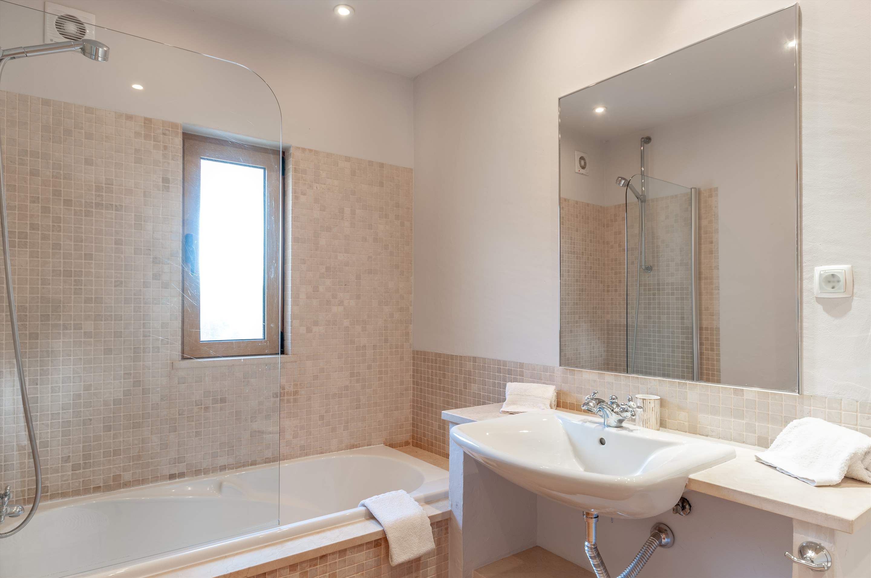 Villa Dulcina - 5 Bedroom Villa in Vale do Lobo