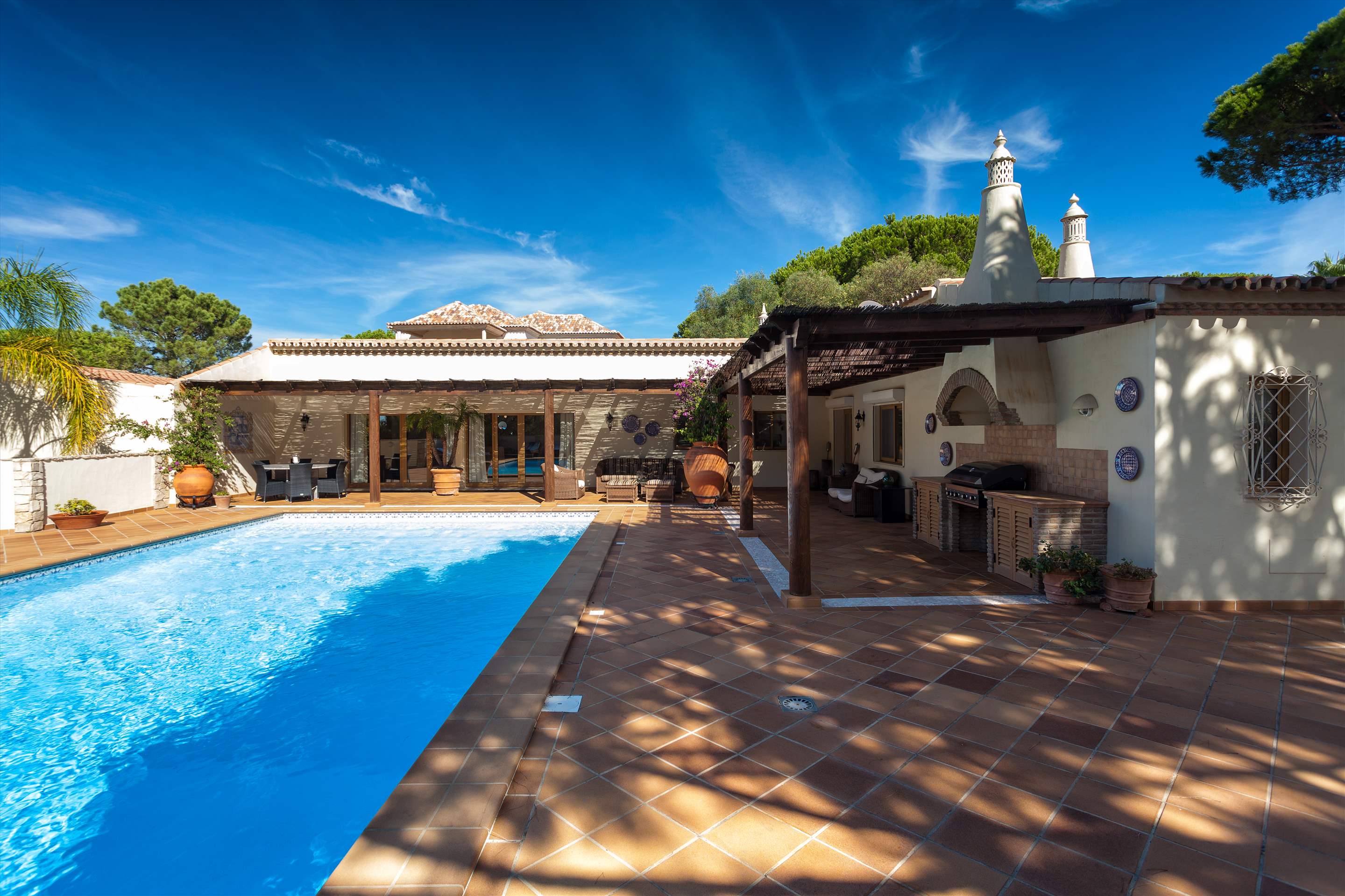 Villa Dulcina - 5 Bedroom Villa in Vale do Lobo