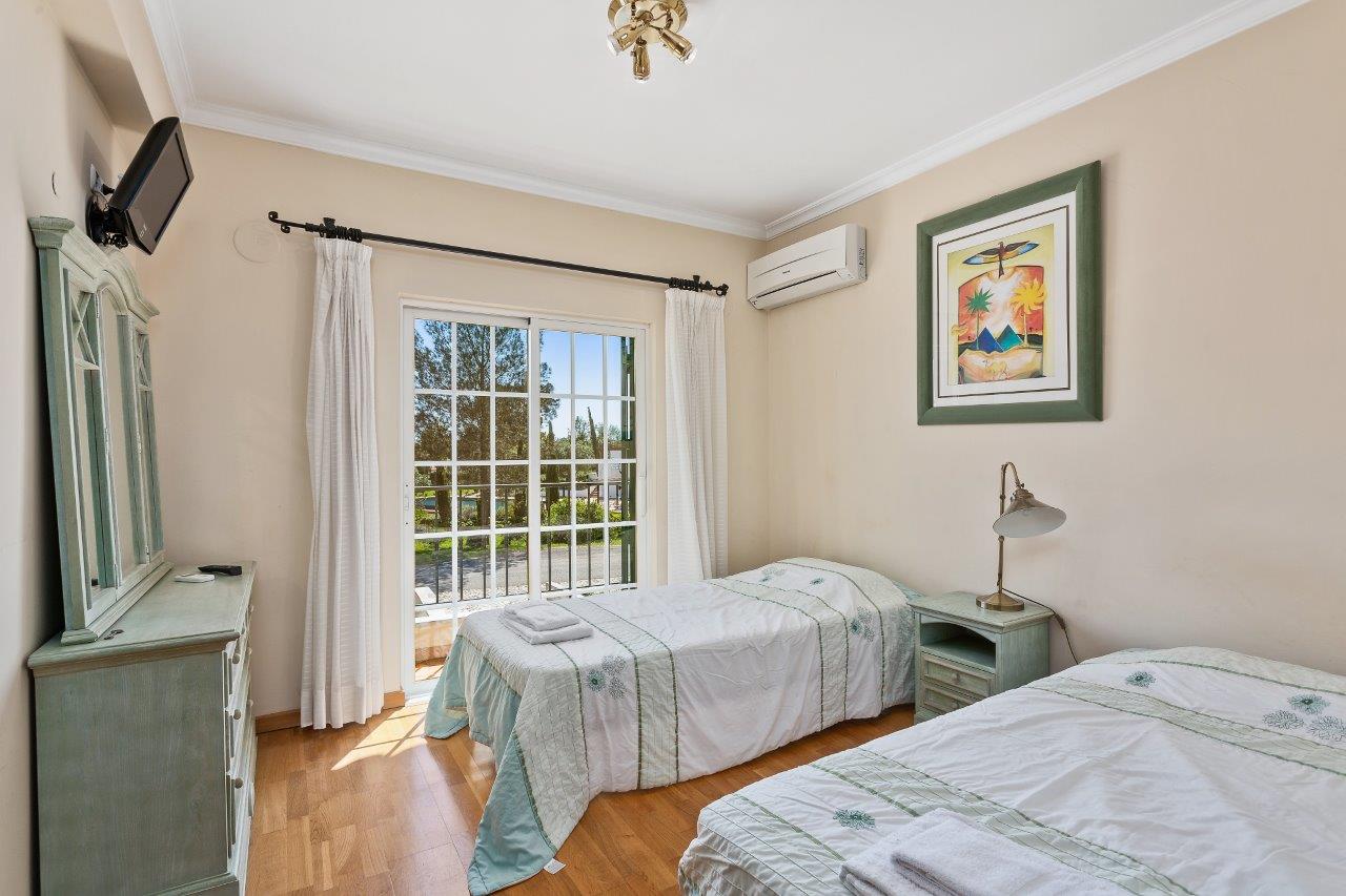Villa Floris - 3 Bedroom Villa in Vilamoura