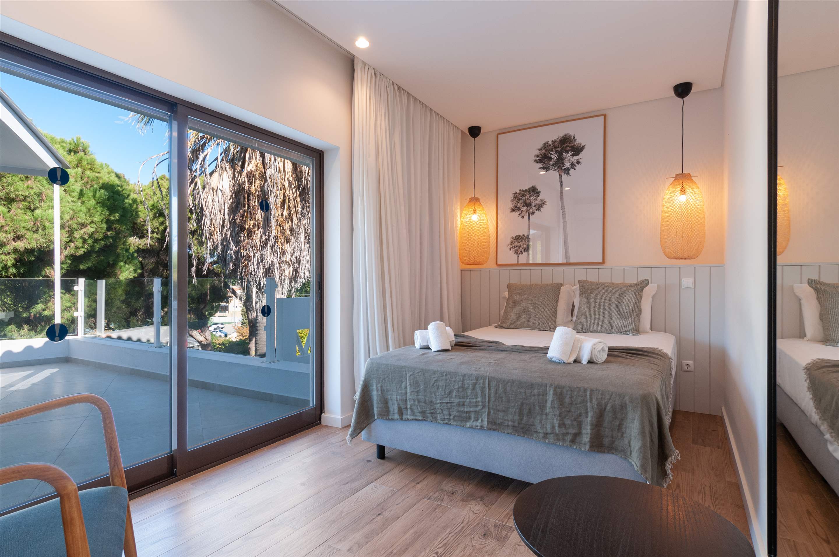 Villa Heather - 5 Bedroom Villa in Vilamoura
