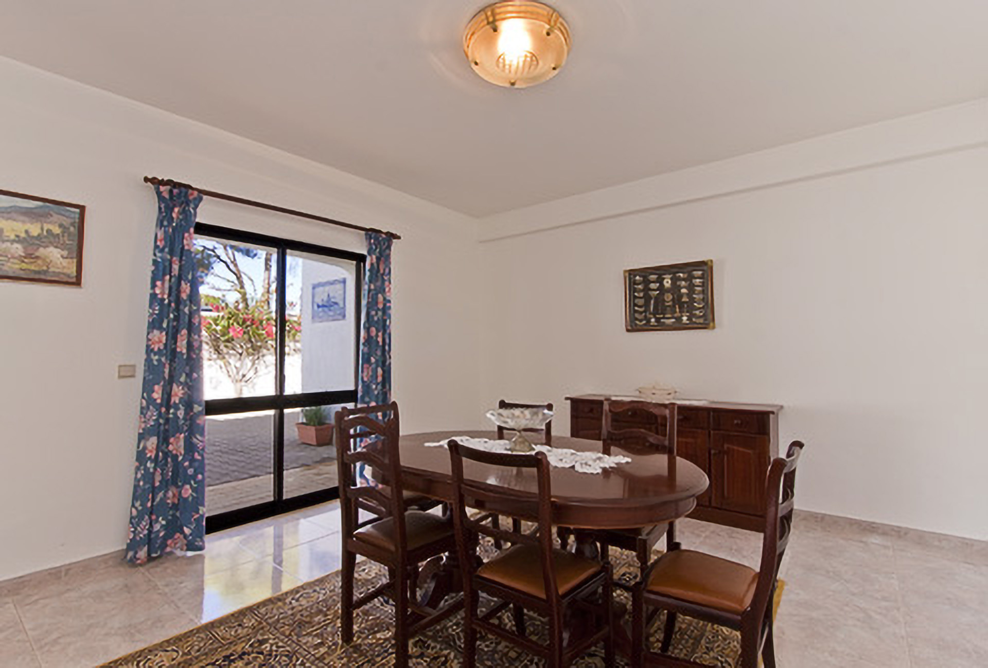Villa Mila - 5 Bedroom Villa in Olhos D'Agua