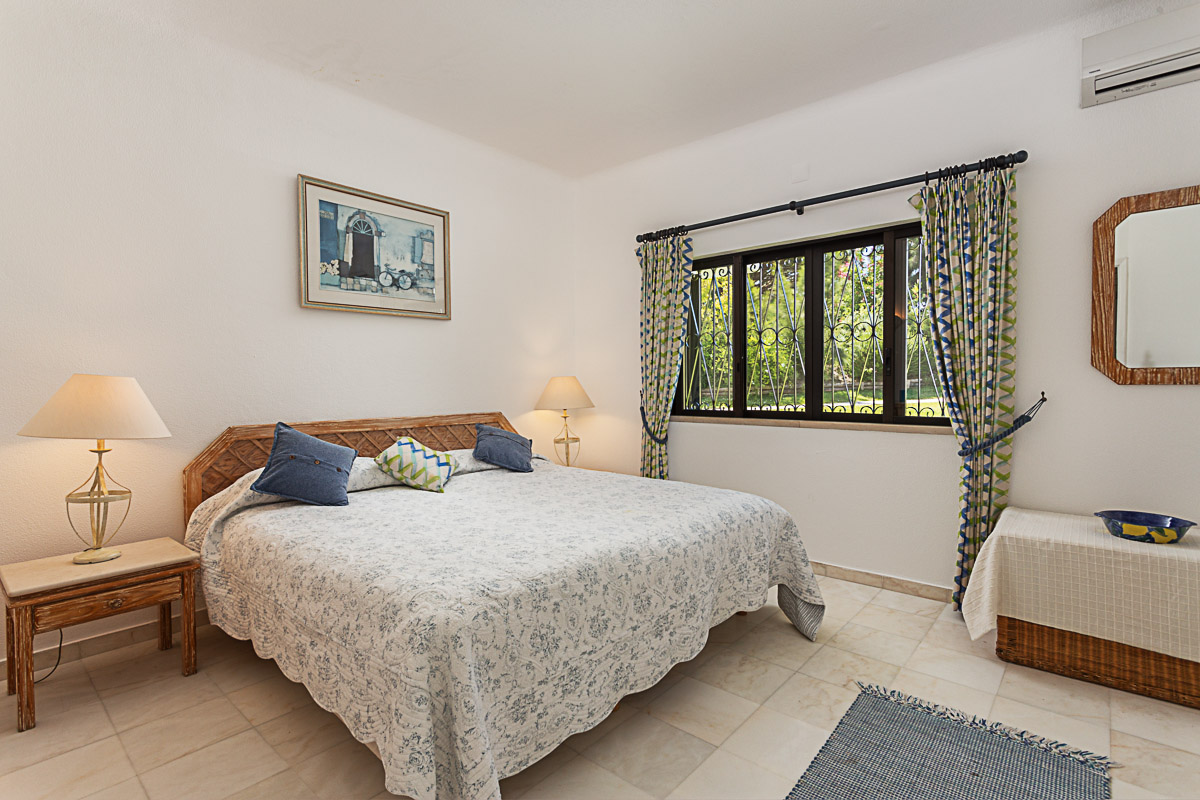Villa Poppy - 2 Bedroom Villa with Pool in Vale do Lobo