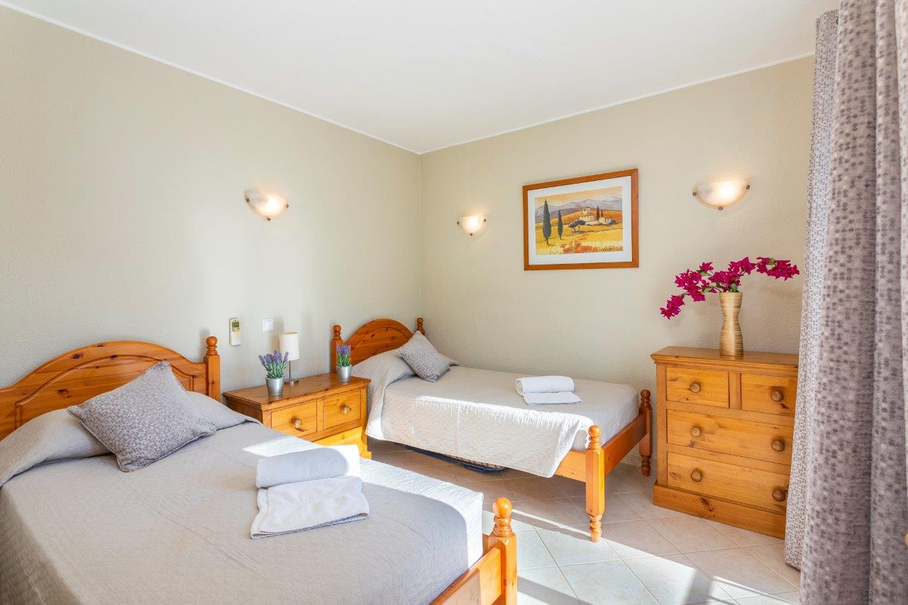Villa VDL47 - 2 Bedroom Villa in Vale do Lobo