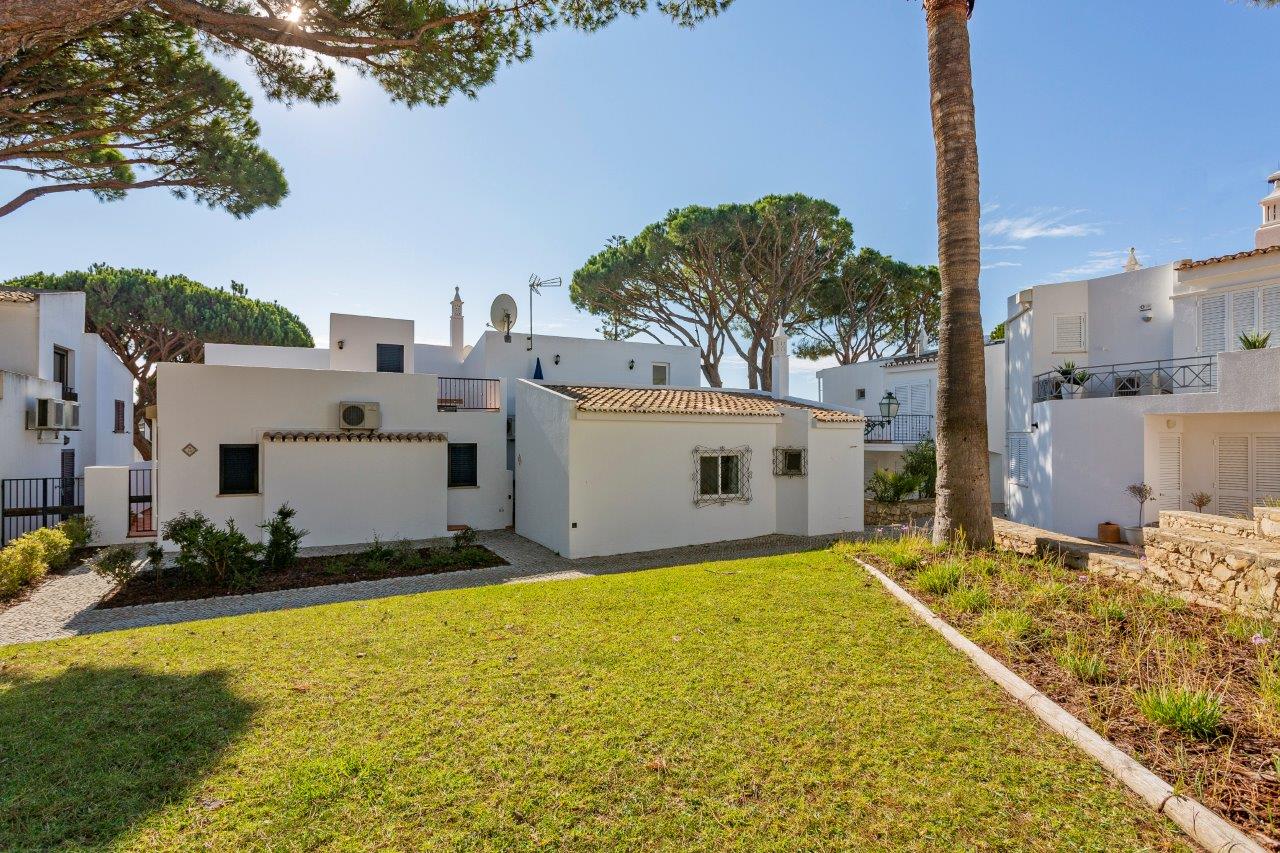 Villa VDL47 - 2 Bedroom Villa in Vale do Lobo
