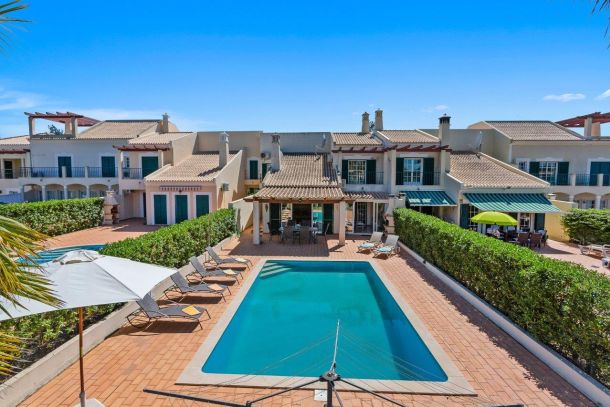 Villa Floris - 3 Bedroom Villa in Vilamoura
